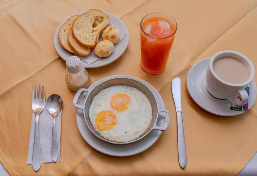 酒店 Ayenda 1315 Candiac