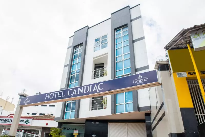 ホテル Ayenda 1315 Candiac
