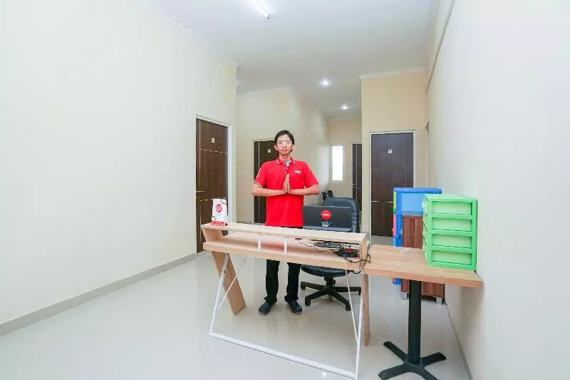 ホテル Riverside Residence By Oyo Rooms