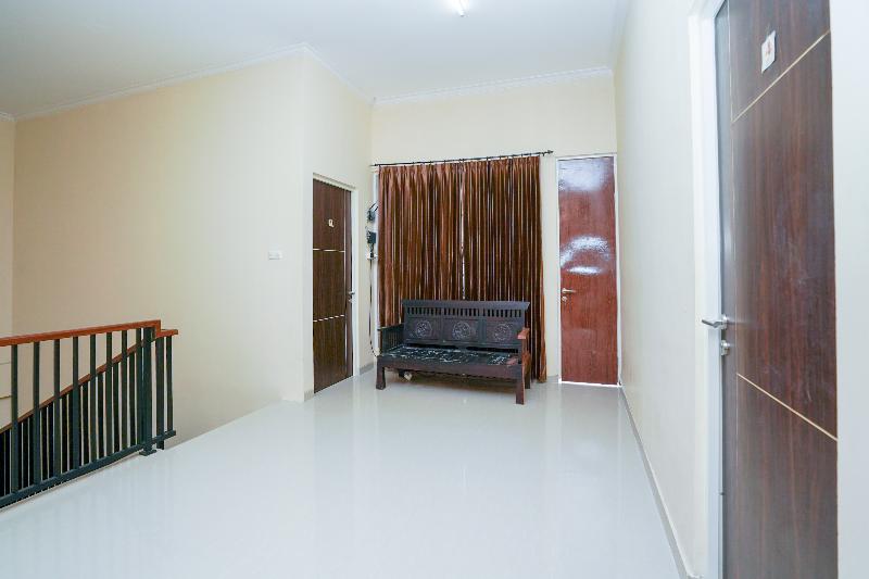 Hotel Riverside Residence By Oyo Rooms