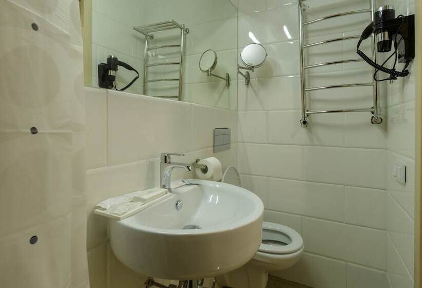 فندق ريفى Park Hotel Sobolinka