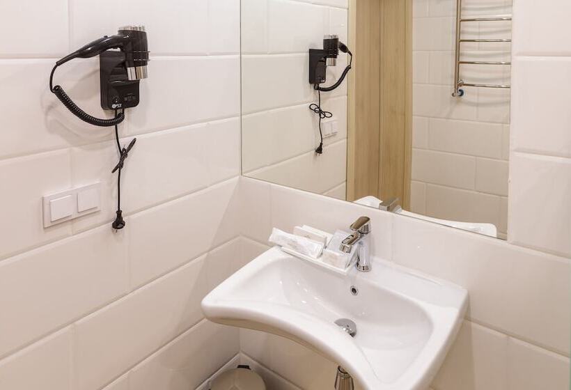 فندق ريفى Park Hotel Sobolinka