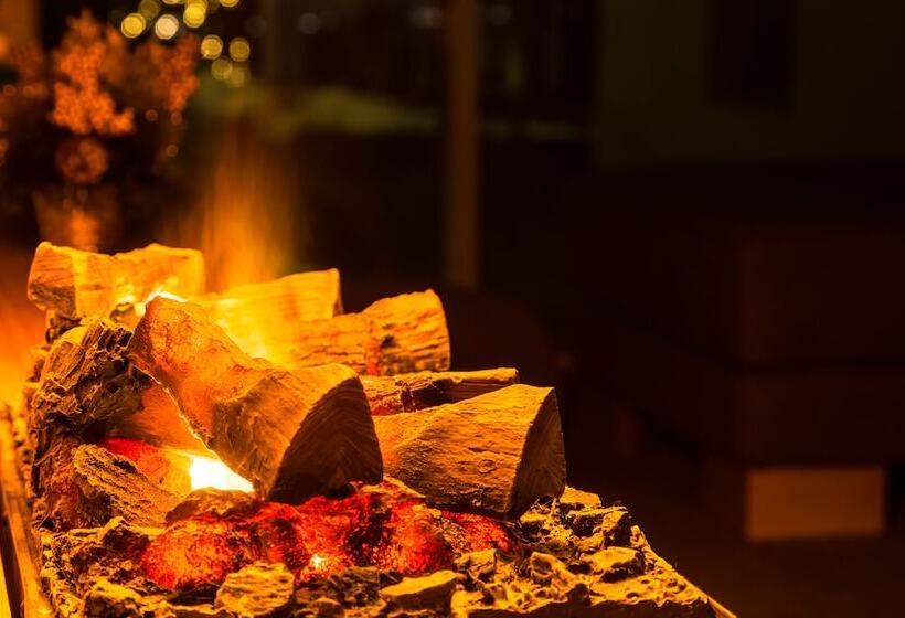 فندق ريفى Park Hotel Sobolinka