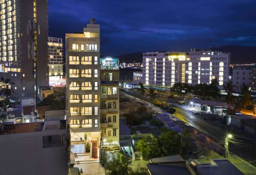 בית מלון כפרי The Swan Nha Trang