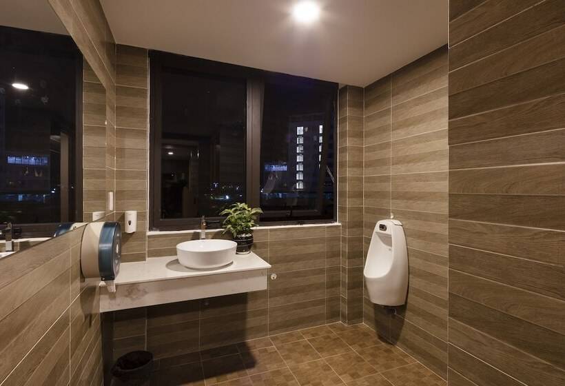 בית מלון כפרי The Swan Nha Trang