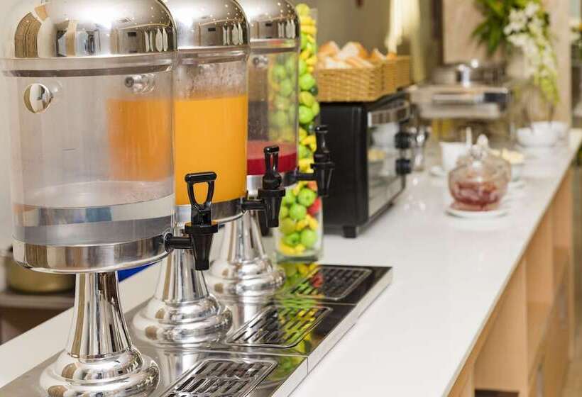 בית מלון כפרי The Swan Nha Trang