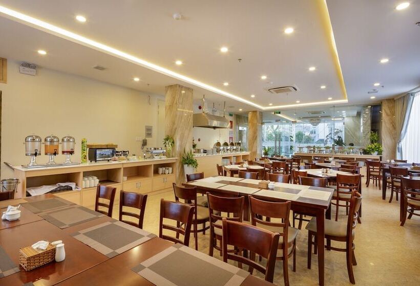 בית מלון כפרי The Swan Nha Trang