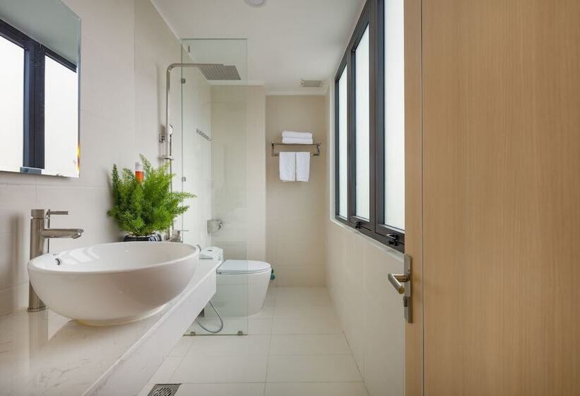 בית מלון כפרי The Swan Nha Trang