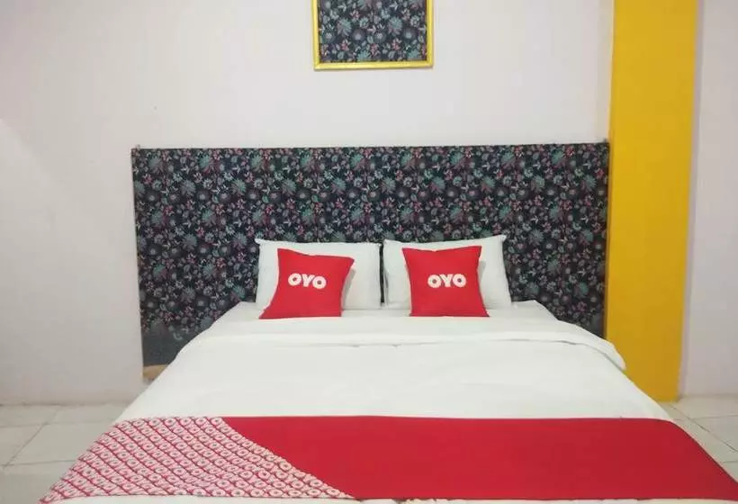 Hotelli Wisma Gahalta Syariah By Oyo Rooms