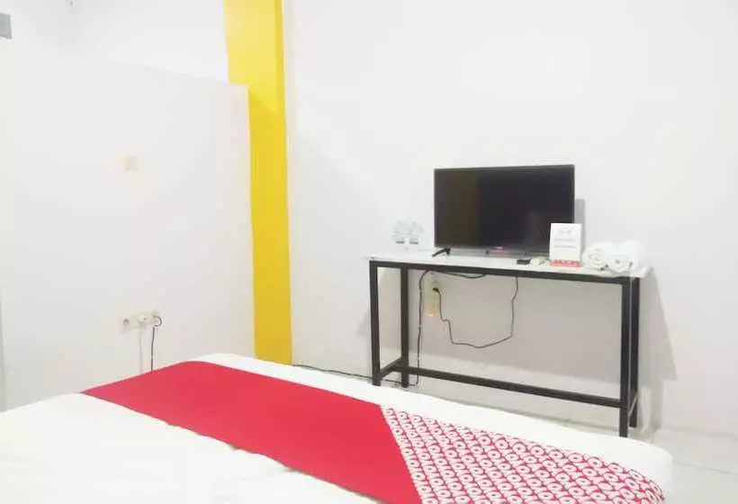 Hotelli Wisma Gahalta Syariah By Oyo Rooms