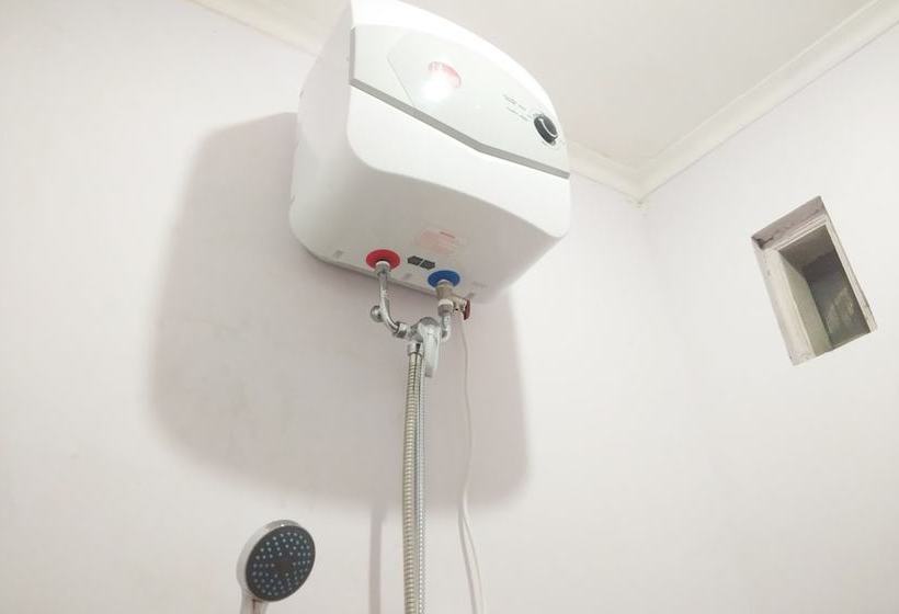 בית מלון כפרי Wisma Gahalta Syariah By Oyo Rooms