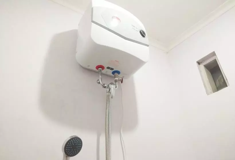 Hotelli Wisma Gahalta Syariah By Oyo Rooms