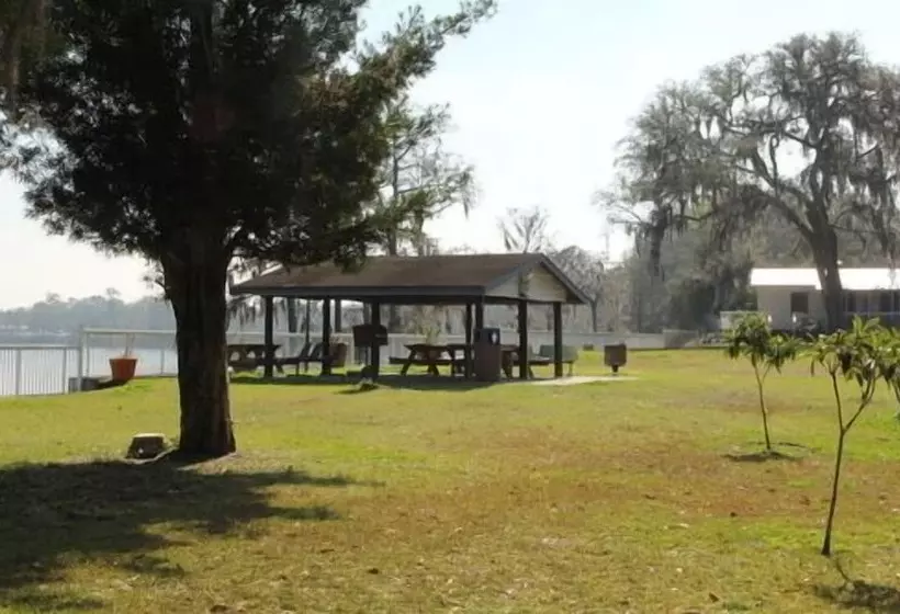 Hotelli Suwannee Gables