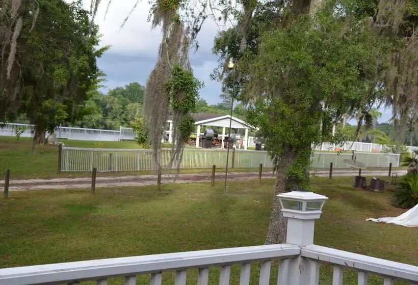 Hotelli Suwannee Gables