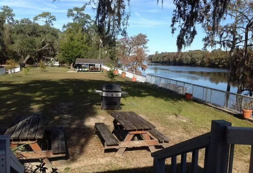 Hotelli Suwannee Gables