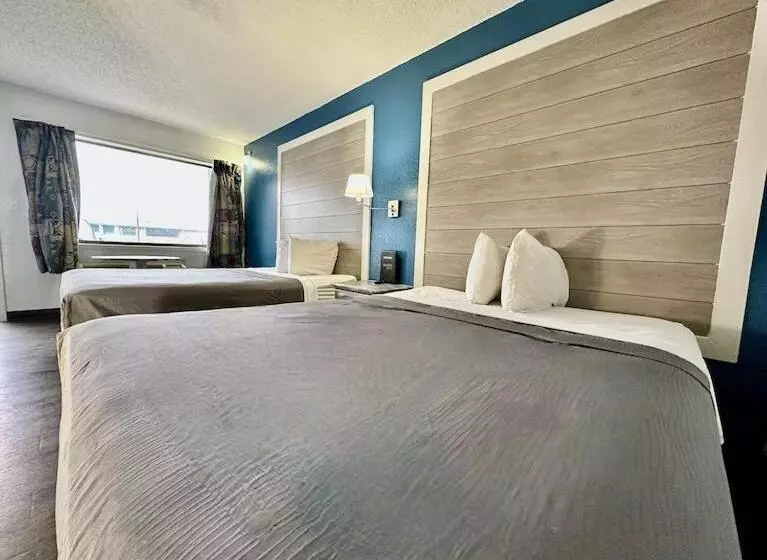 Hotelli Ozark Inn And Suites