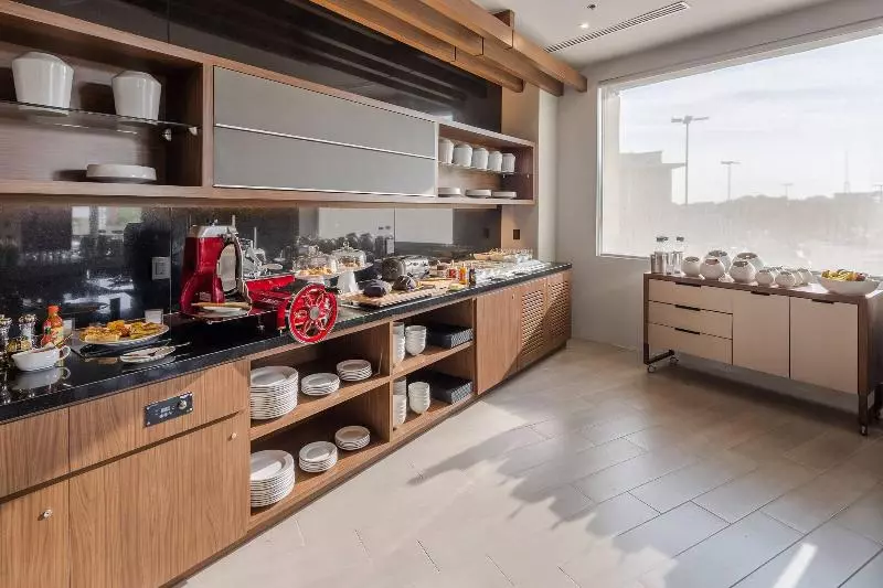 Ac Hotel By Marriott Guadalajara Expo