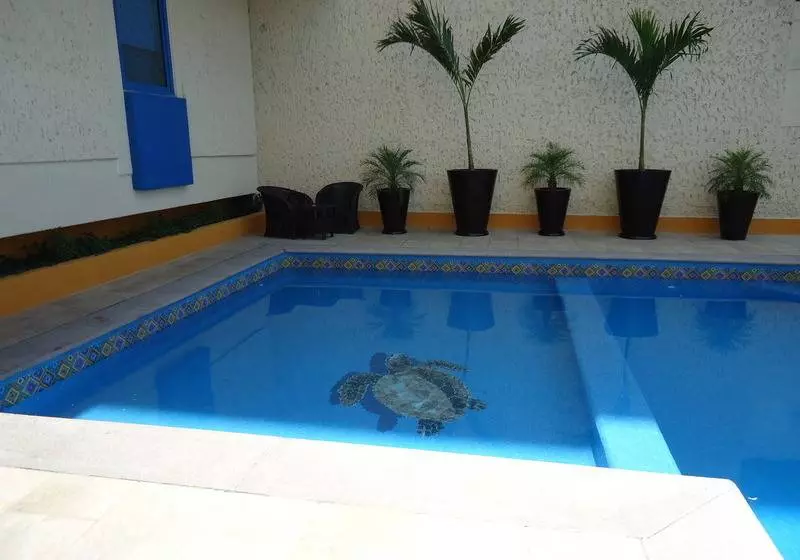 هتل Aranzazu Centro Historico