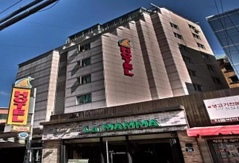 בית מלון כפרי At Home