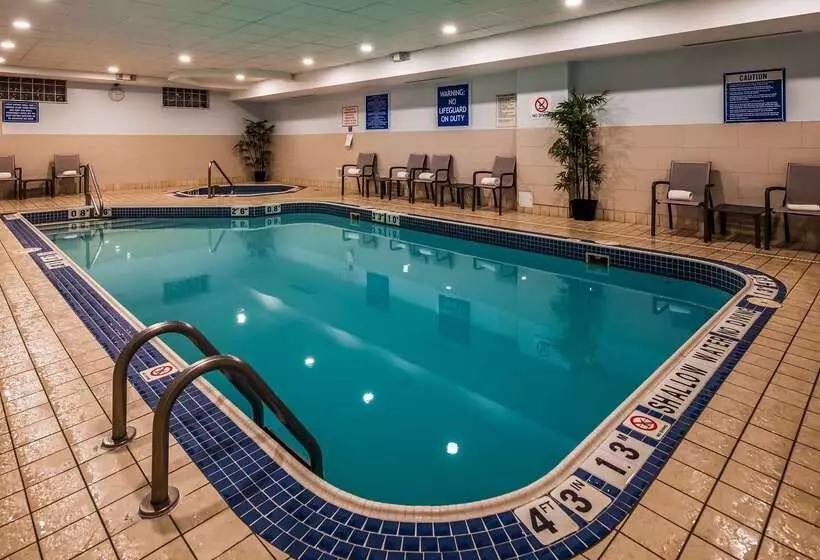 호텔 Waterloo Suites