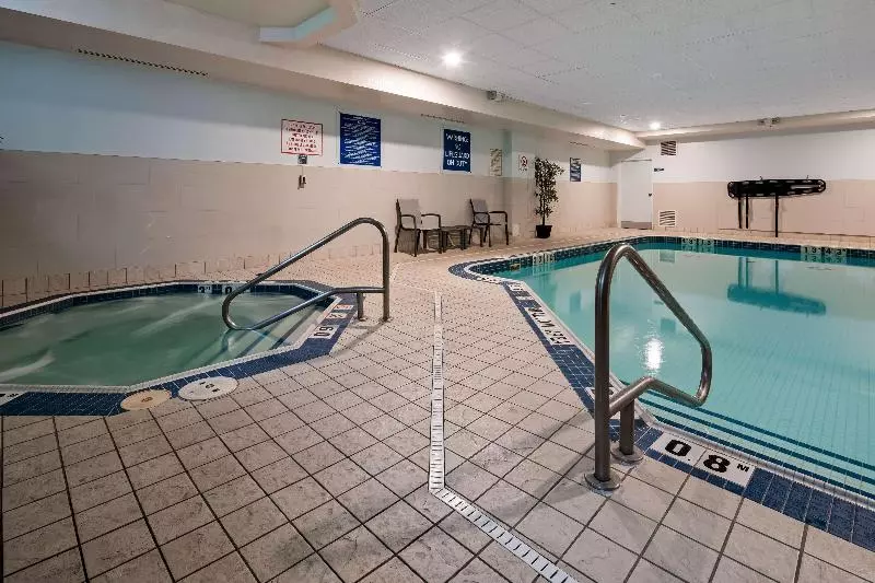 호텔 Waterloo Suites