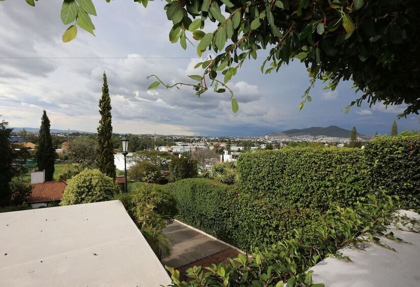 هتل Casa De La Loma