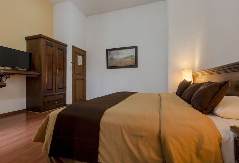 هتل Casa De La Loma