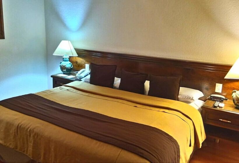 هتل Casa De La Loma