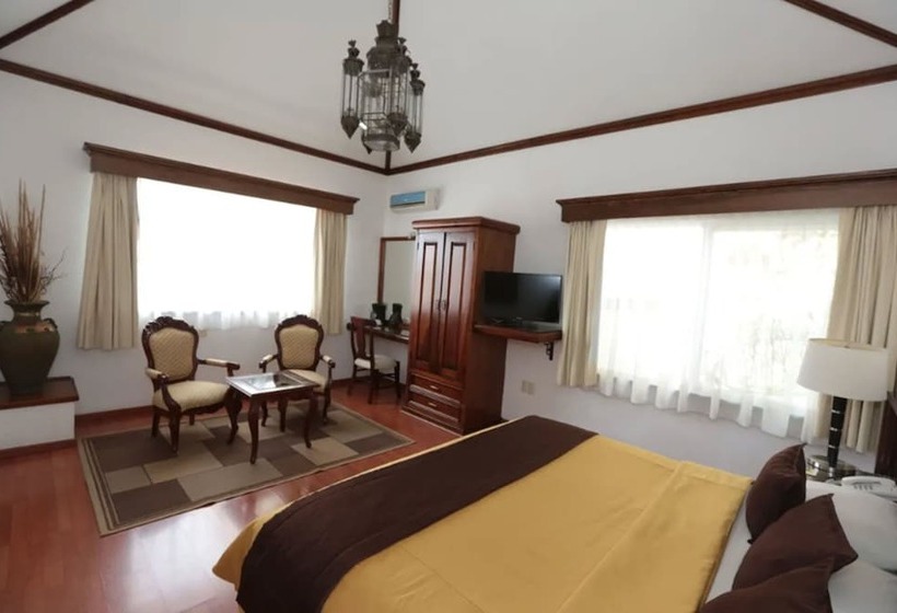 هتل Casa De La Loma