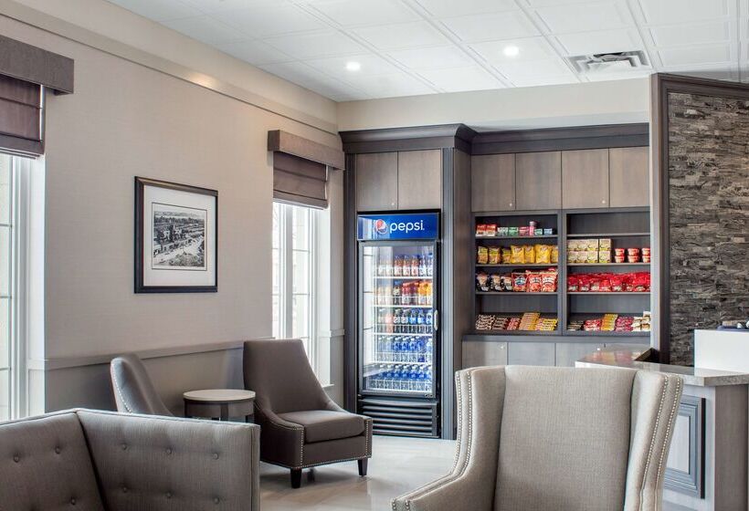 هتل Chateau Moncton Trademark Collection By Wyndham