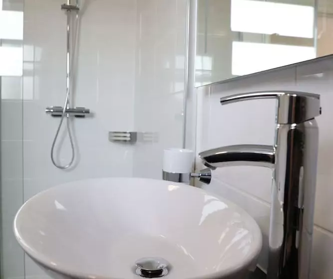 فندق Chiseldon House