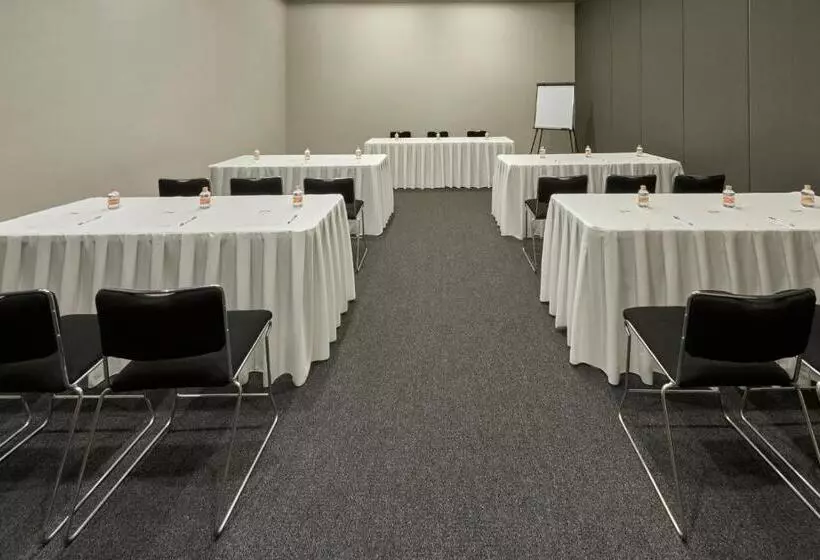 호텔 City Express By Marriott Monterrey Santa Catarina