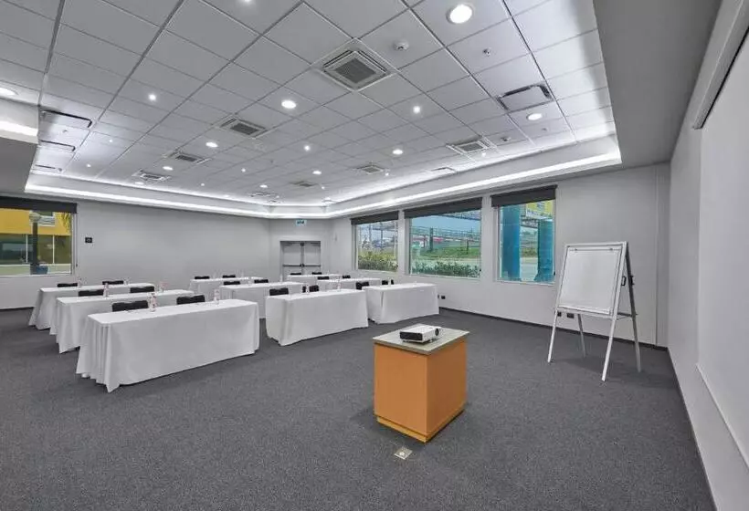 호텔 City Express By Marriott Monterrey Santa Catarina