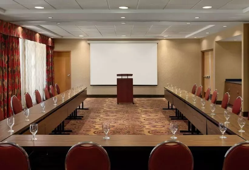 酒店 Hampton Inn & Suites By Hilton Langley Surrey