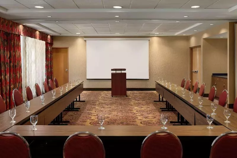 酒店 Hampton Inn & Suites By Hilton Langley Surrey