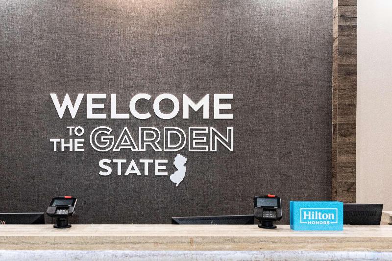 호텔 Hampton Inn & Suites Newark Airport Elizabeth