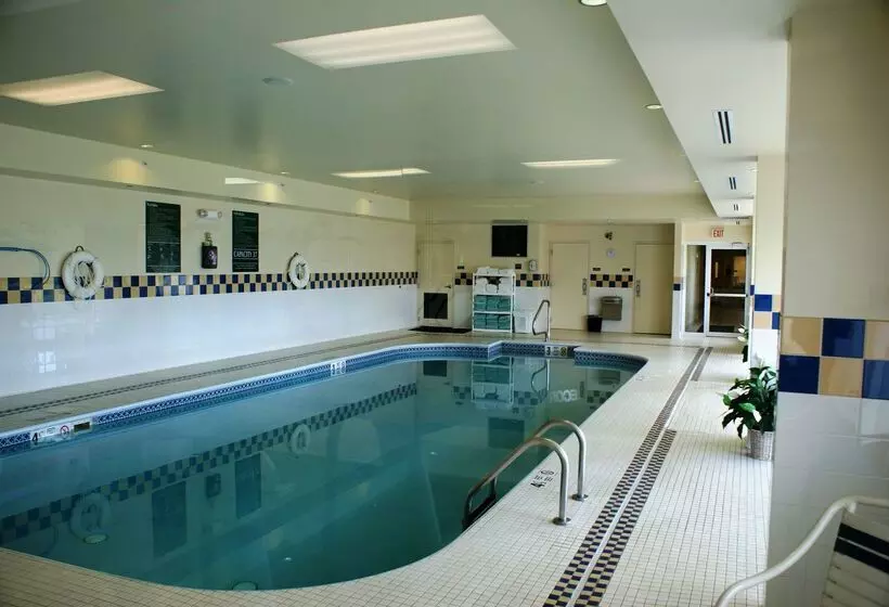 هتل Hilton Garden Inn Elmira Corning