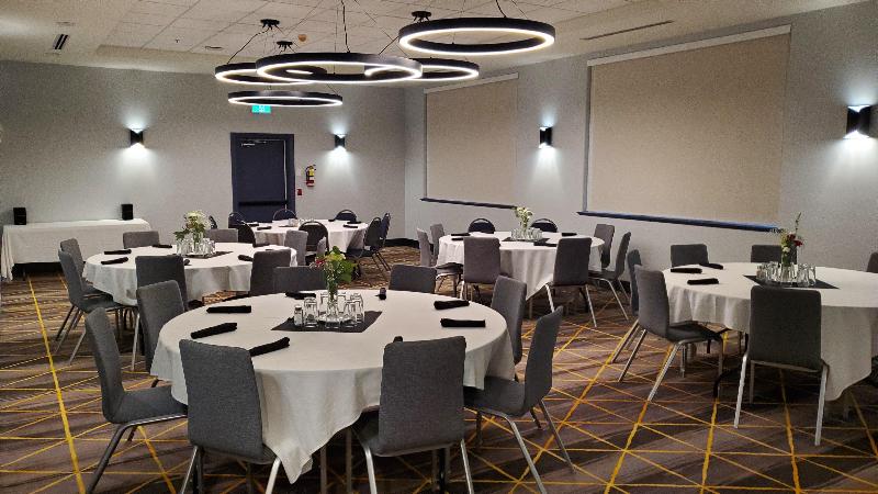 Szálloda Holiday Inn Victoria   Elk Lake, An Ihg