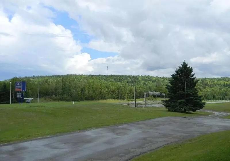 فندق Howard Johnson By Wyndham Woodstock Nb