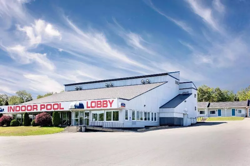 فندق Howard Johnson By Wyndham Woodstock Nb