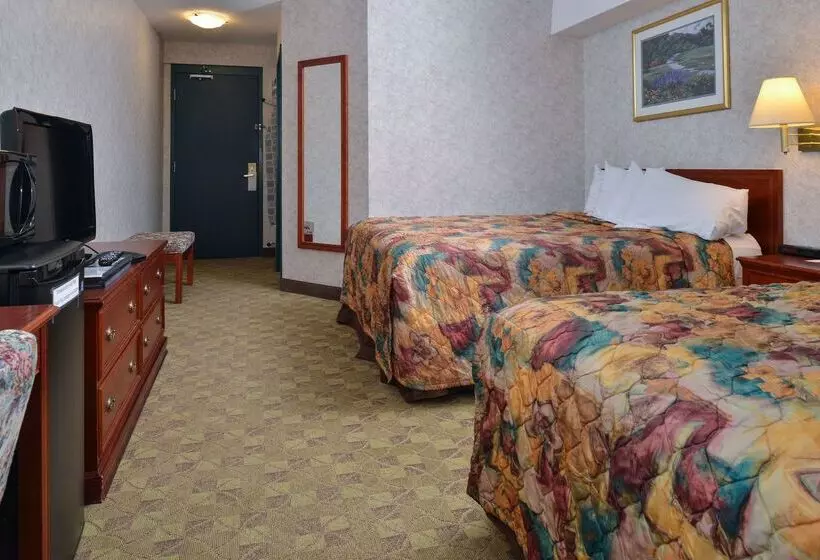 Szálloda Lexington Inn & Suites Windsor