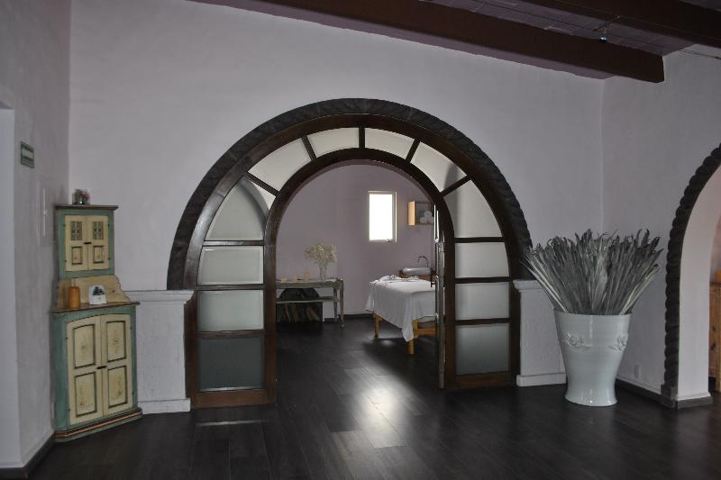 Отель Mision Grand Cuernavaca