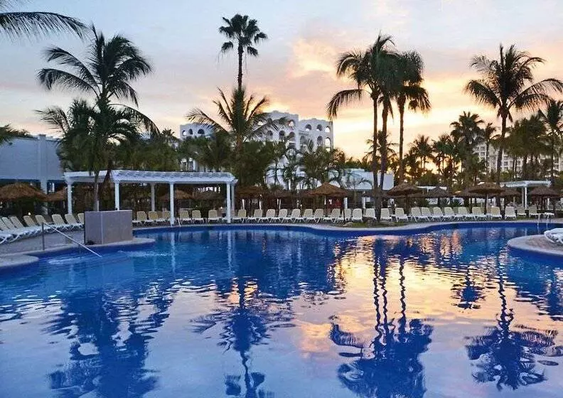 Hotel Riu Jalisco - All Inclusive