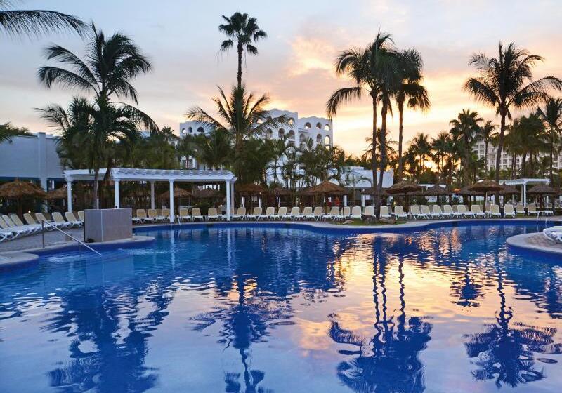 Hotel Riu Jalisco - All Inclusive