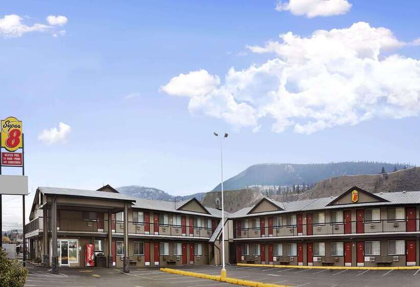 هتل Super 8 By Wyndham Kamloops East