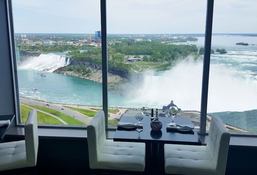 Tower Hotel At Fallsview