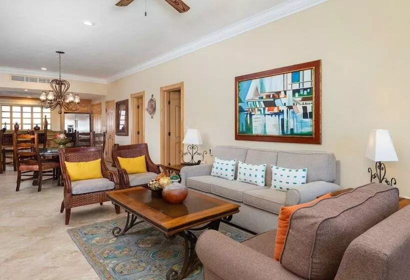 فندق Villa La Estancia Beach Resort & Spa