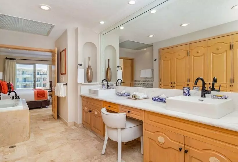 فندق Villa La Estancia Beach Resort & Spa