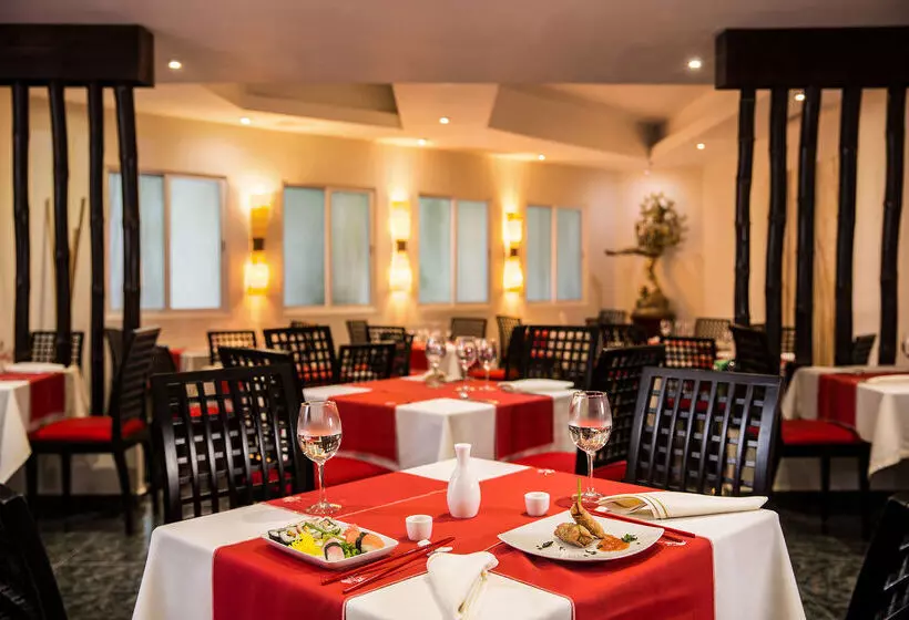 هتل Viva Azteca By Wyndham, A Trademark All Inclusive Resort