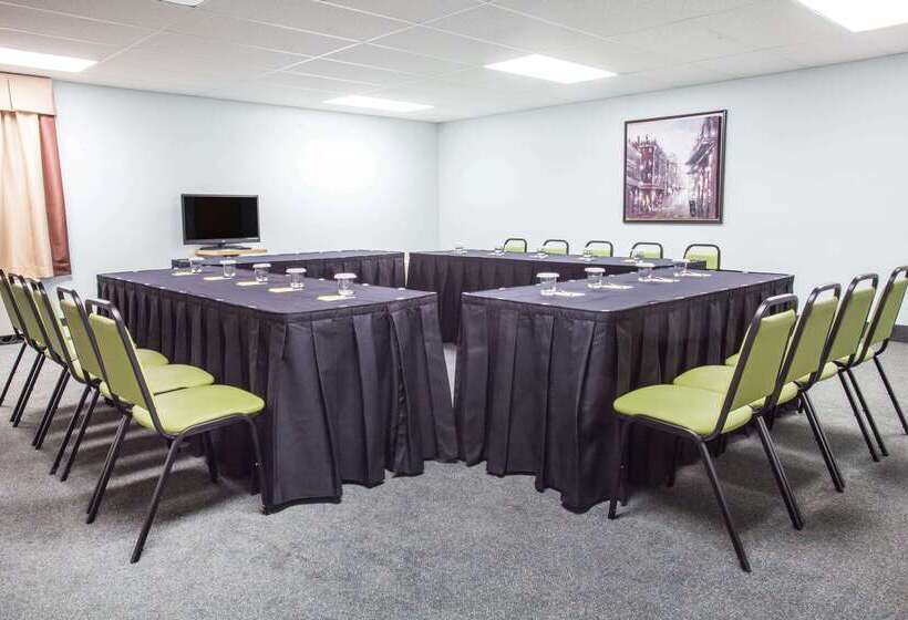 Motel Super 8 By Wyndham Kindersley